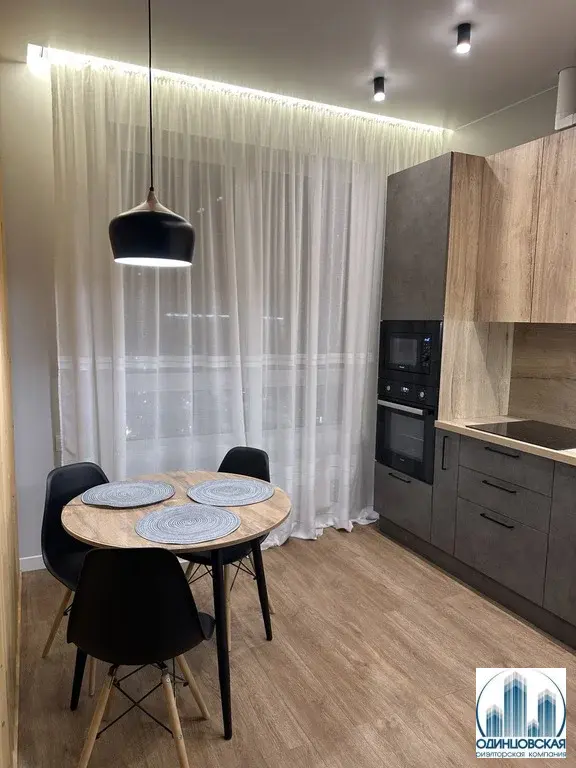 Снять двухкомнатную квартиру 53 кв.м. в ЖК "Западный порт" - Фото 1