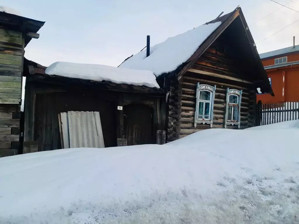 Продаётся земельный участок с домом (возможен под дачу) в г. Нязепетро - Фото 1