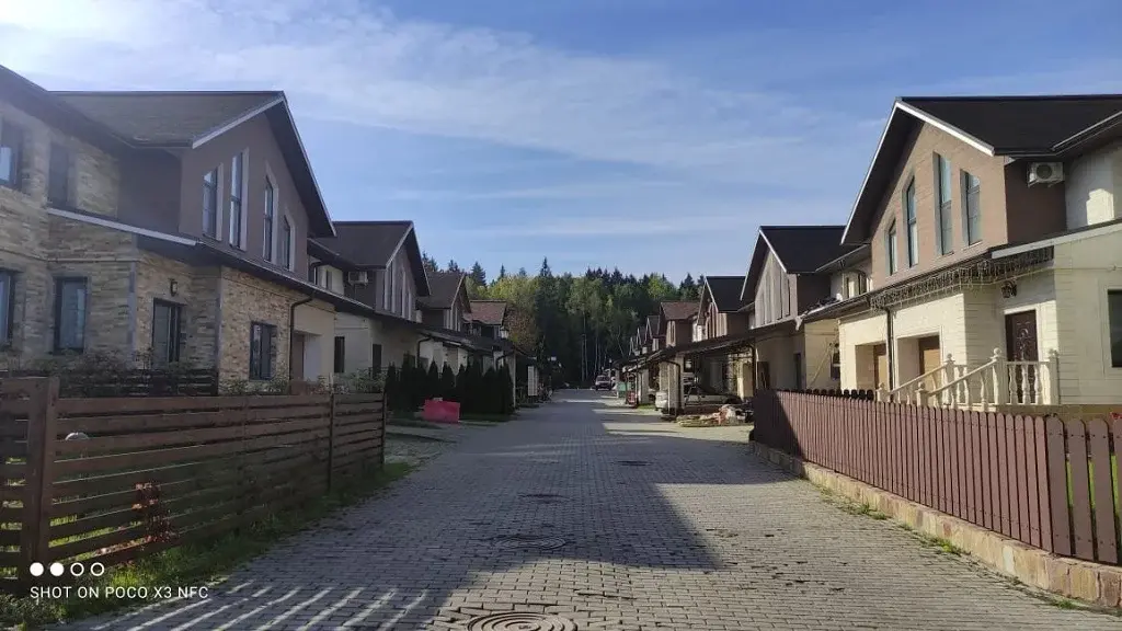 Земля ИЖС в поселке со всеми центральными коммуникациями рядом платка - Фото 2