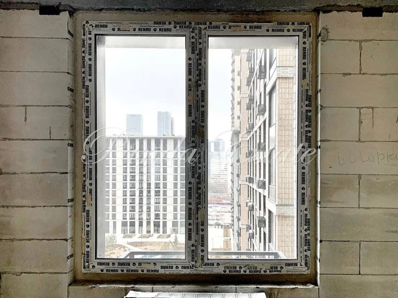 Просторная квартира в новом ЖК (ном. объекта: 9815) - Фото 4