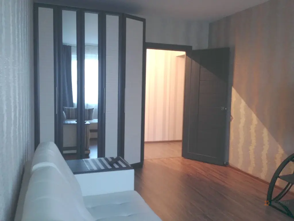 Продается 1-комнатная квартира, Любучаны, Заводская улица, 19к1 - Фото 6