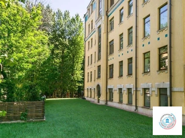 Продается квартира, 184.1 м - Фото 1