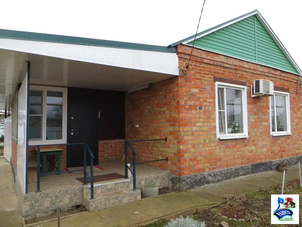 Продам дом с ремонтом и хорошим участком. - Фото 1