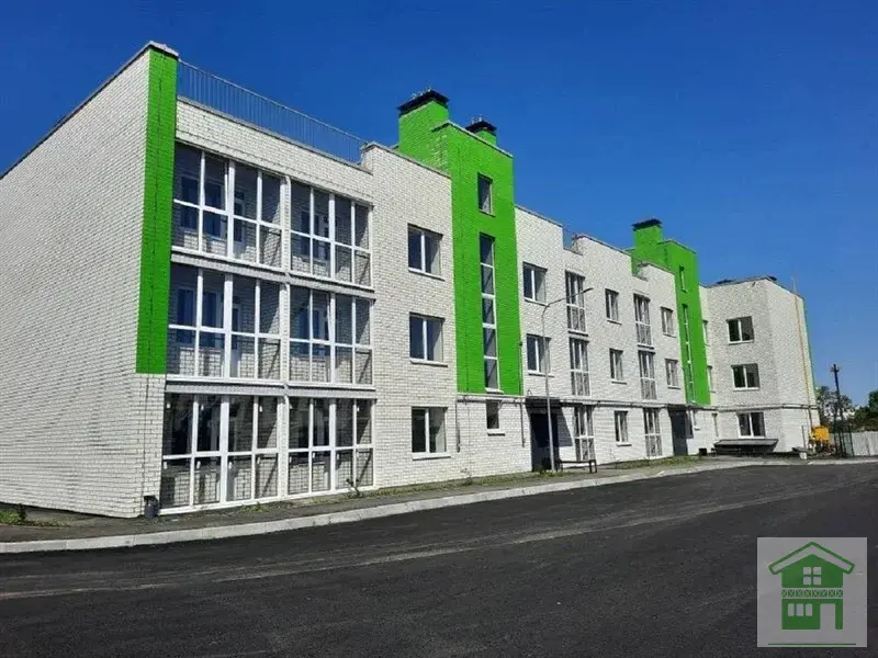 Продам 2 ком кв 88 кв м с. Новая Усмань, ул. 70 лет Победы, д.11 - Фото 0