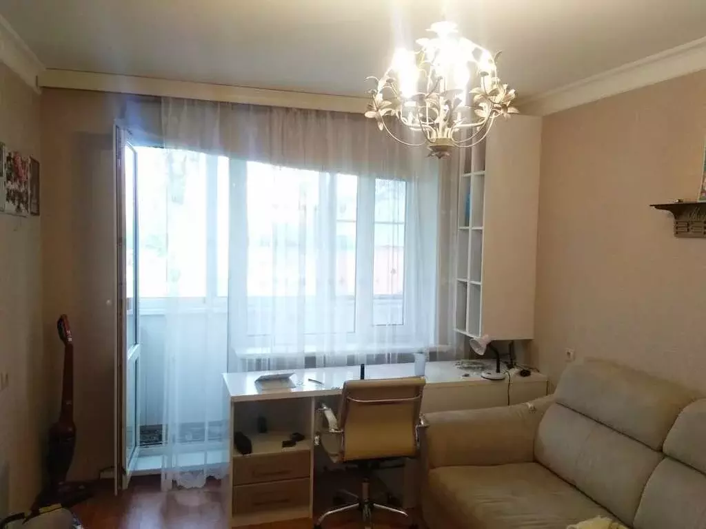 Продам двухкомнатную квартиру новой планировки в Серпухове с ремонтом - Фото 3