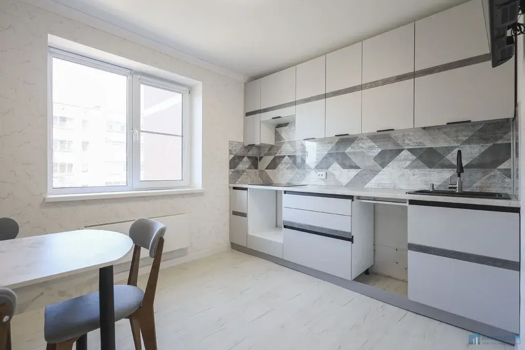 Давно присматриваете квартиру в тёплом кирпичном доме в экологически ч - Фото 1