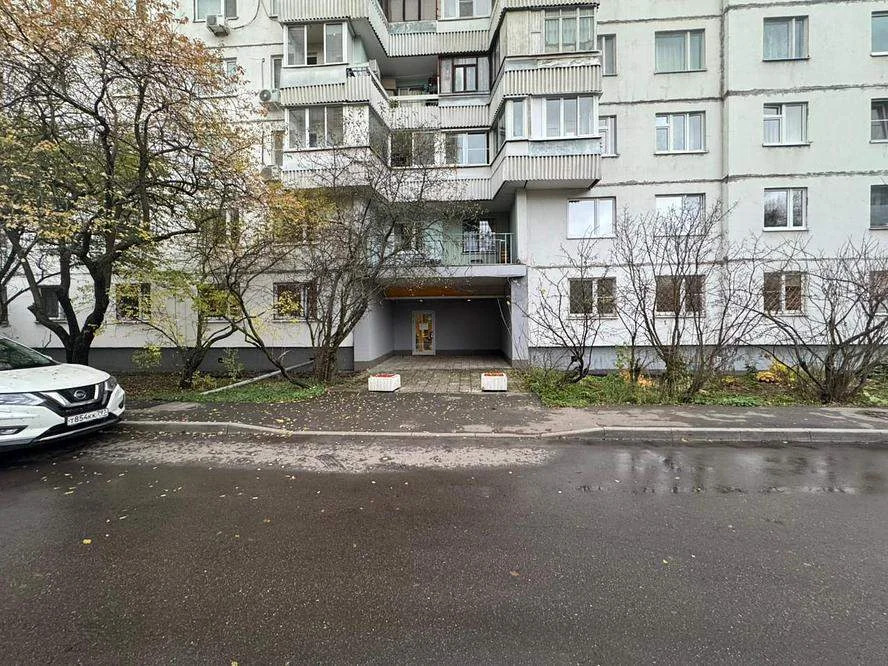 Торговое помещение 232 м2 - Фото 1