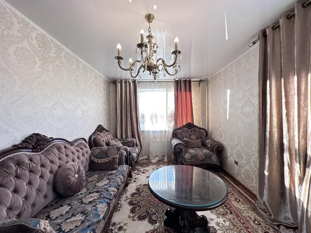 3-к. квартира, 80 м, 7/18 эт. - Фото 1