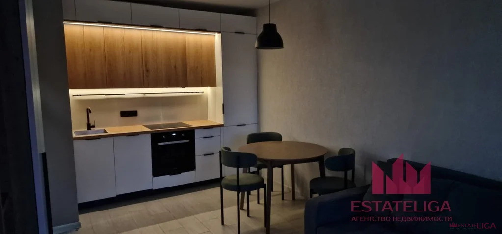 Аренда квартиры, ул. Авиаторов - Фото 1