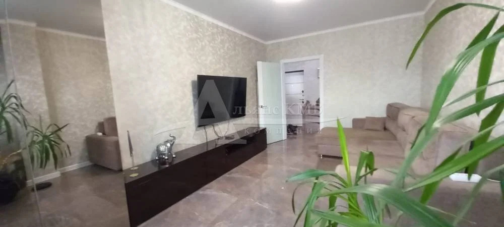 Продажа квартиры, Минеральные Воды, ул. Бибика - Фото 1