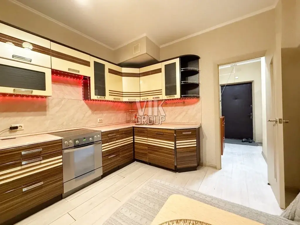 Предлагается с отличным ремонтом, светлая двухкомнатная квартира - Фото 9