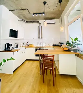 Евро трешка с дизайнерским ремонтом в ЖК бизнес класса "Символ"