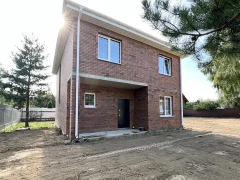 Капитальный дом 180 м2 с коммуникациями в окружении леса