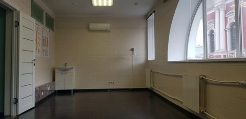 Аренда офиса 212.2 м2