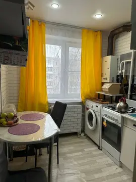 Продам 1 пол/габ. Строителей 4а