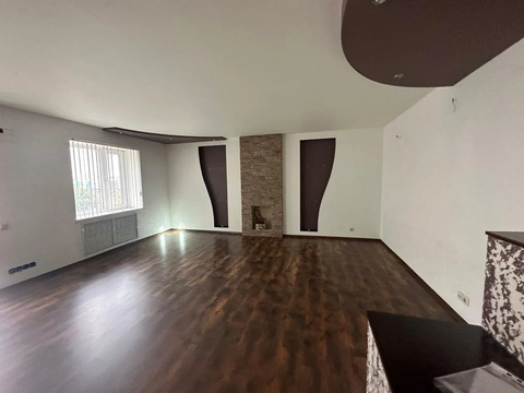 3 комн. двухуровневая квартира общей площадью 151,6 кв. м. ,г. Анапа