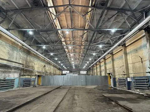 Склад, пр-во, 4960 м, кран-балки, тепло, h10m