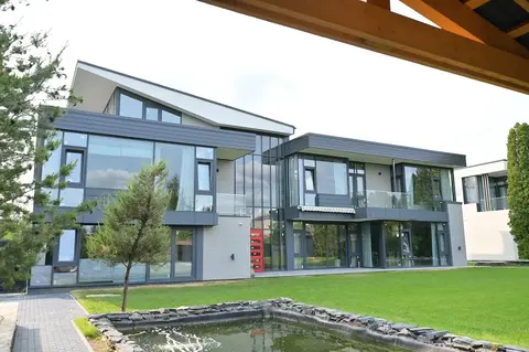 Новый современный дом с вторым светом и бассейном на Риге 10 км отмкад