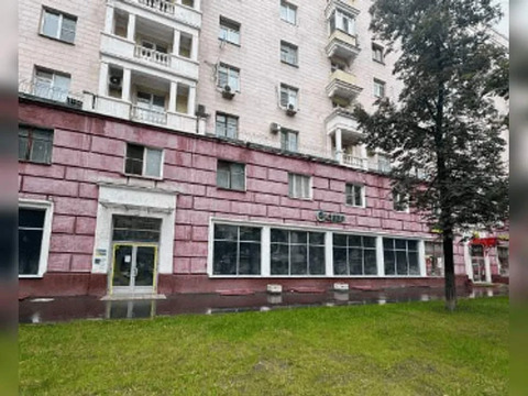 Торговое помещение 288.9 м2