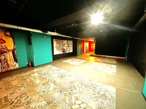 Бар караоке на Земляном валу