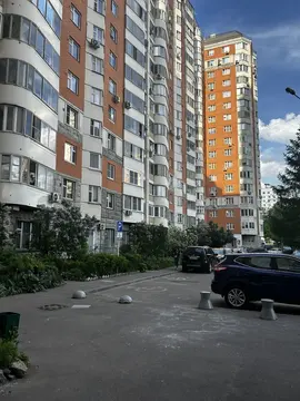 Продается 3-х комнатная квартира в Москве  у метро Медведково