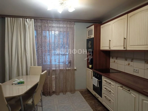 Продажа квартиры, Новосибирск, ул. Большевистская