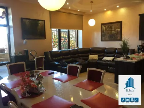 Уютный дом в районе трц " Красная площадь"