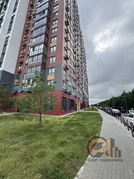 Продаётся коммерческое помещение в ЖК Южная Битца