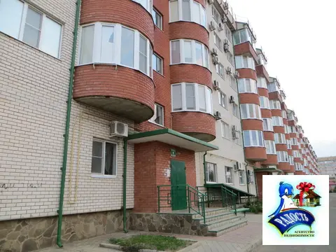 Продам квартиру в хорошем доме на берегу моря.