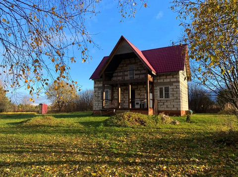 Дом в деревне Ларинская