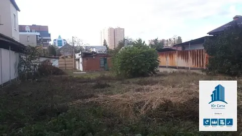 ЦМР Продаю земучасток с разрешением на постройку 3-х эт здания