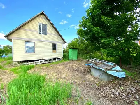 Дом в деревне Поцелуево