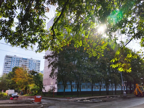 1-ка, Абрамцевская, 2