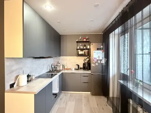 2-к. квартира, 66,3 м2, 6/16 эт.