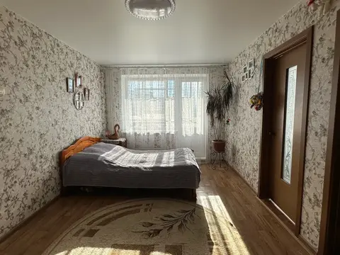 Продам 4 мал/габ. Патоличева 17