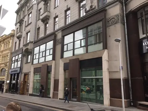 Торговое помещение на Кузнецком мосту