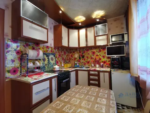 3-к. квартира, 68,0 м, 2/5 эт.