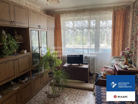 Продажа квартиры, Октябрьский, Михайловский район, ул. Есенина