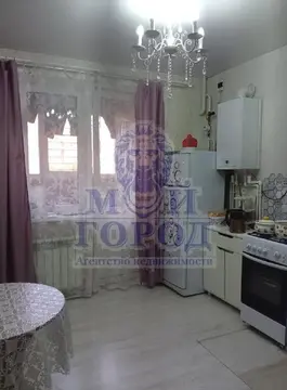 Продам квартиру  Луначарского (11124-107)