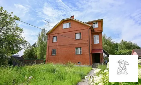 Дом из кирпича