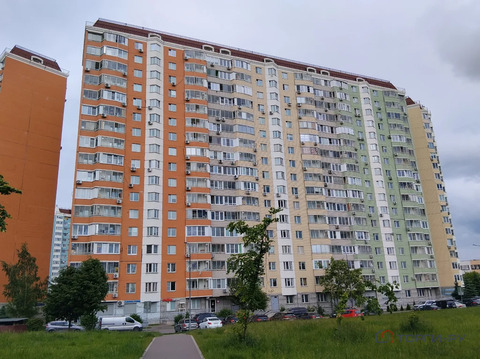 Продажа торгового помещения, ул. Авиаторов