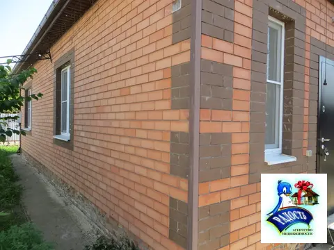 Продам новый дом с мебелью в хорошем месте.