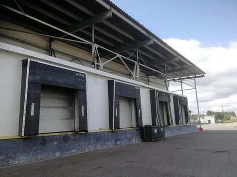 Склад с пандусом и ж/д тупиком, 1106 м