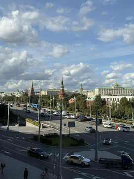 Квартира с видом на Кремль в Доме на Набережной (Серафимовича, 2)