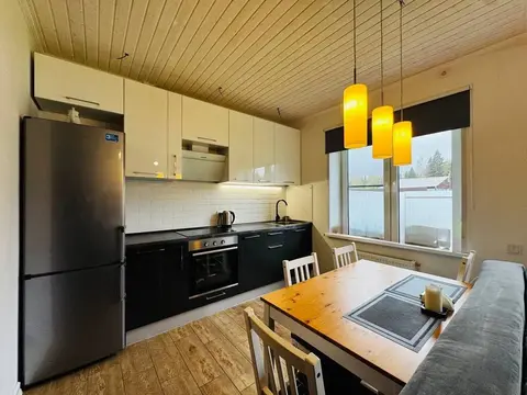 Дом 100 м2 на участке 10 сот.