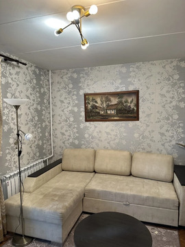 Комнату 16 кв.м с Лоджией на Чусовской ул. в Трешке 65 кв.м