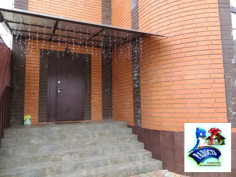 Продам новый, красивый дом с гостиницей. Море рядом.
