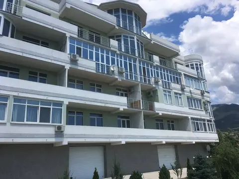 Квартира в Крыму в Ялте с видом на море