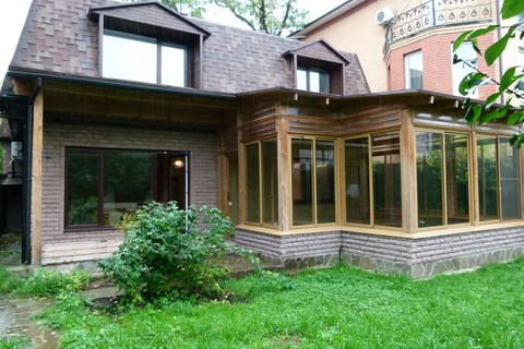 В аренду: коттедж 212 м2.