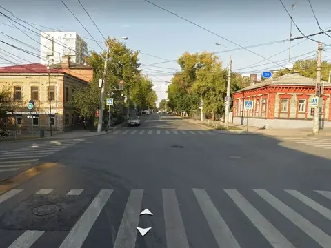 Торговая площадь, 1400 м